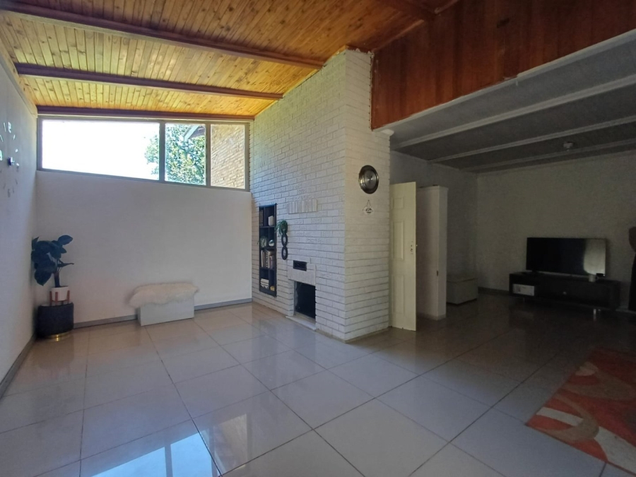 6 Bedroom Property for Sale in Makwassie North West